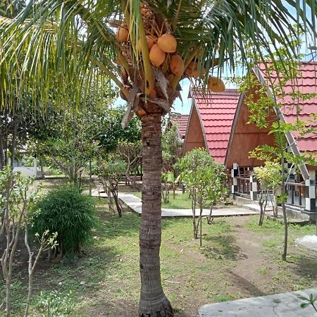 Meno Smile Cottages Gili Meno Exterior photo